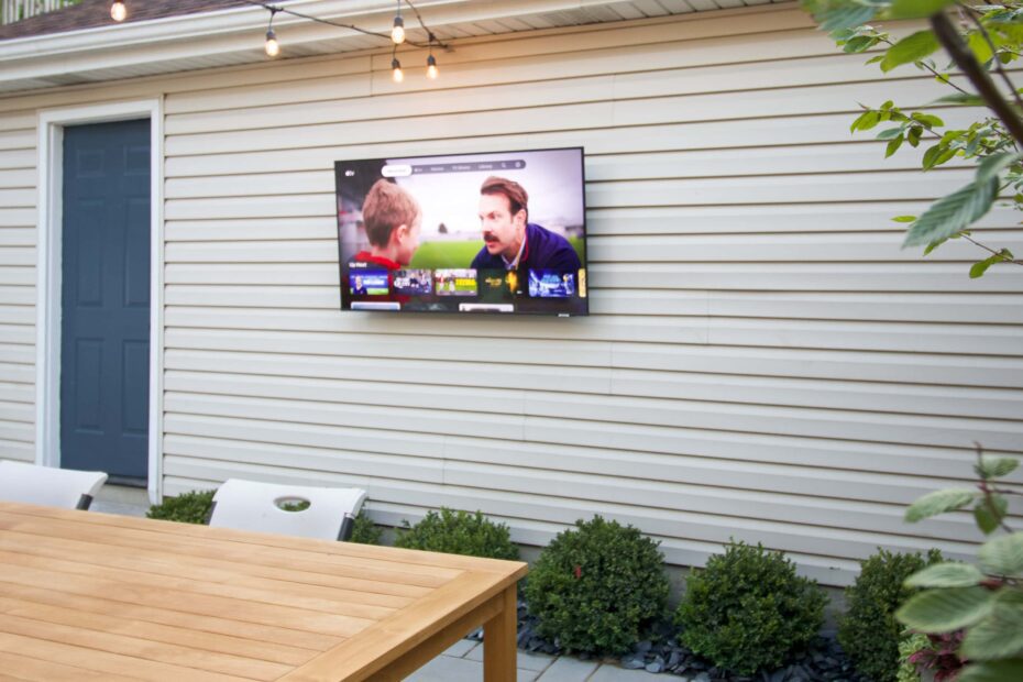 How to Mount a Tv Outside on Siding