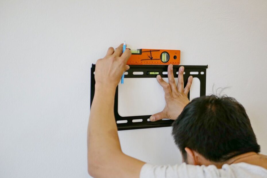 How to Mount a Tv Without Studs